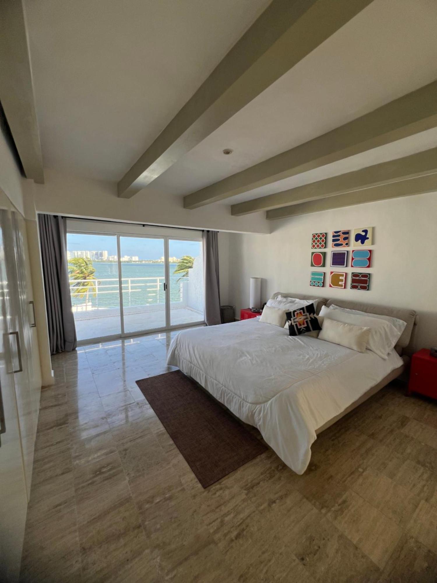 Apartamento Penthouse Frente A La Laguna