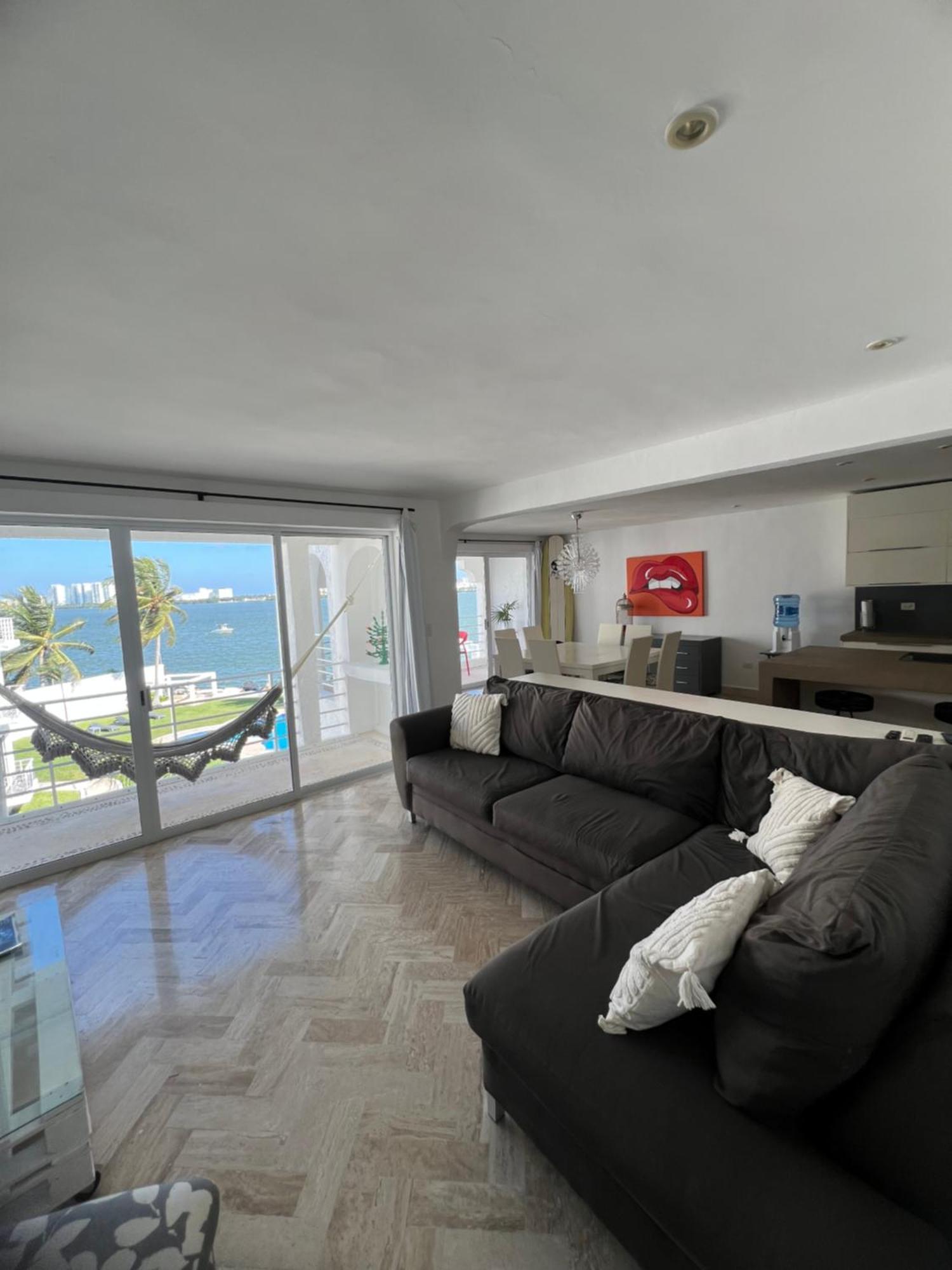 Penthouse Frente A La Laguna Apartamento Cancún