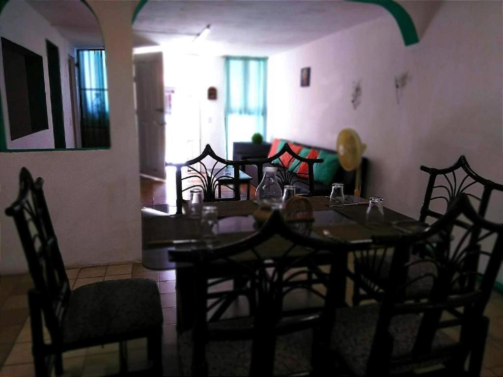 Centrico Y Tranquilo Habitación en casa particular *