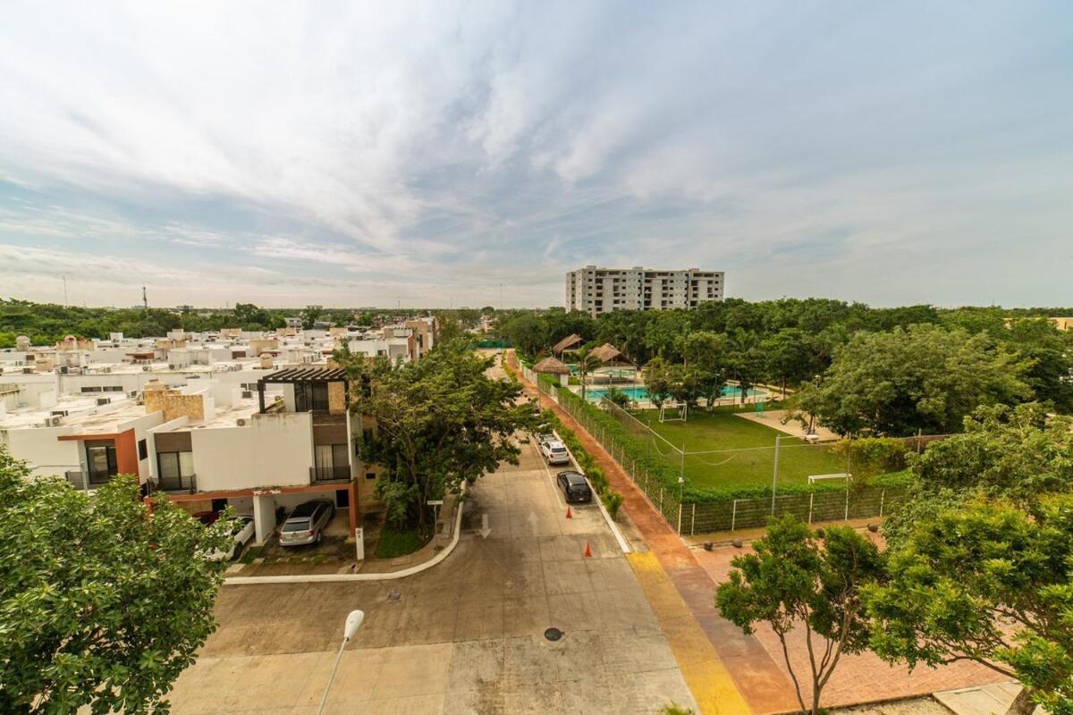 Fantastic Near Downtown, Amazing Pools And Areas *