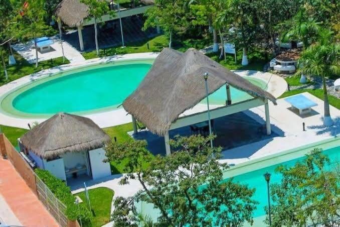 Fantastic Near Downtown, Amazing Pools And Areas Apartment *