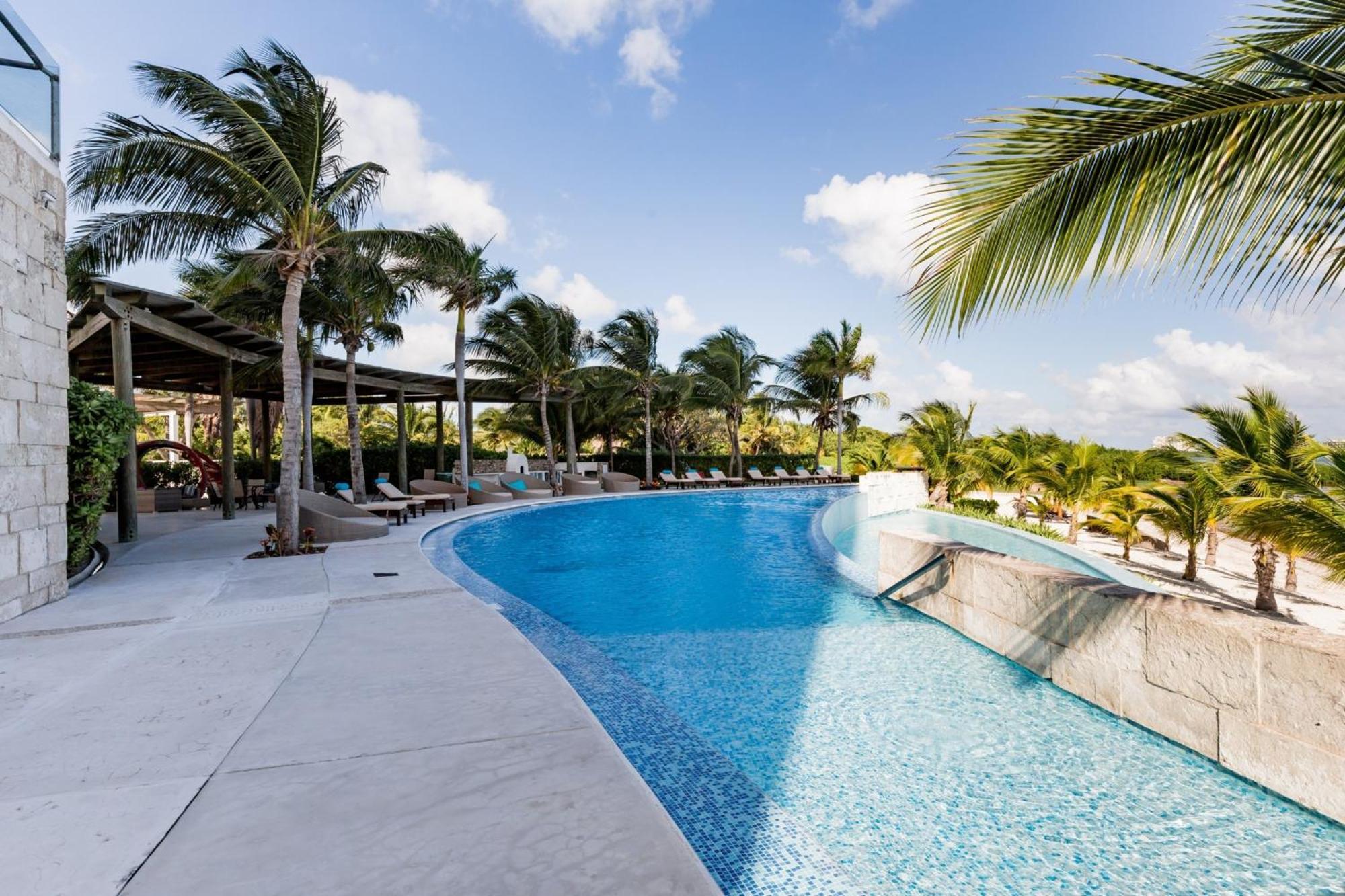 On The Beach! Infinity Pool * Cancún