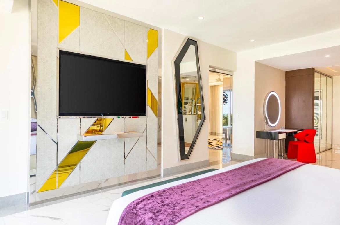 Mousai Hotel