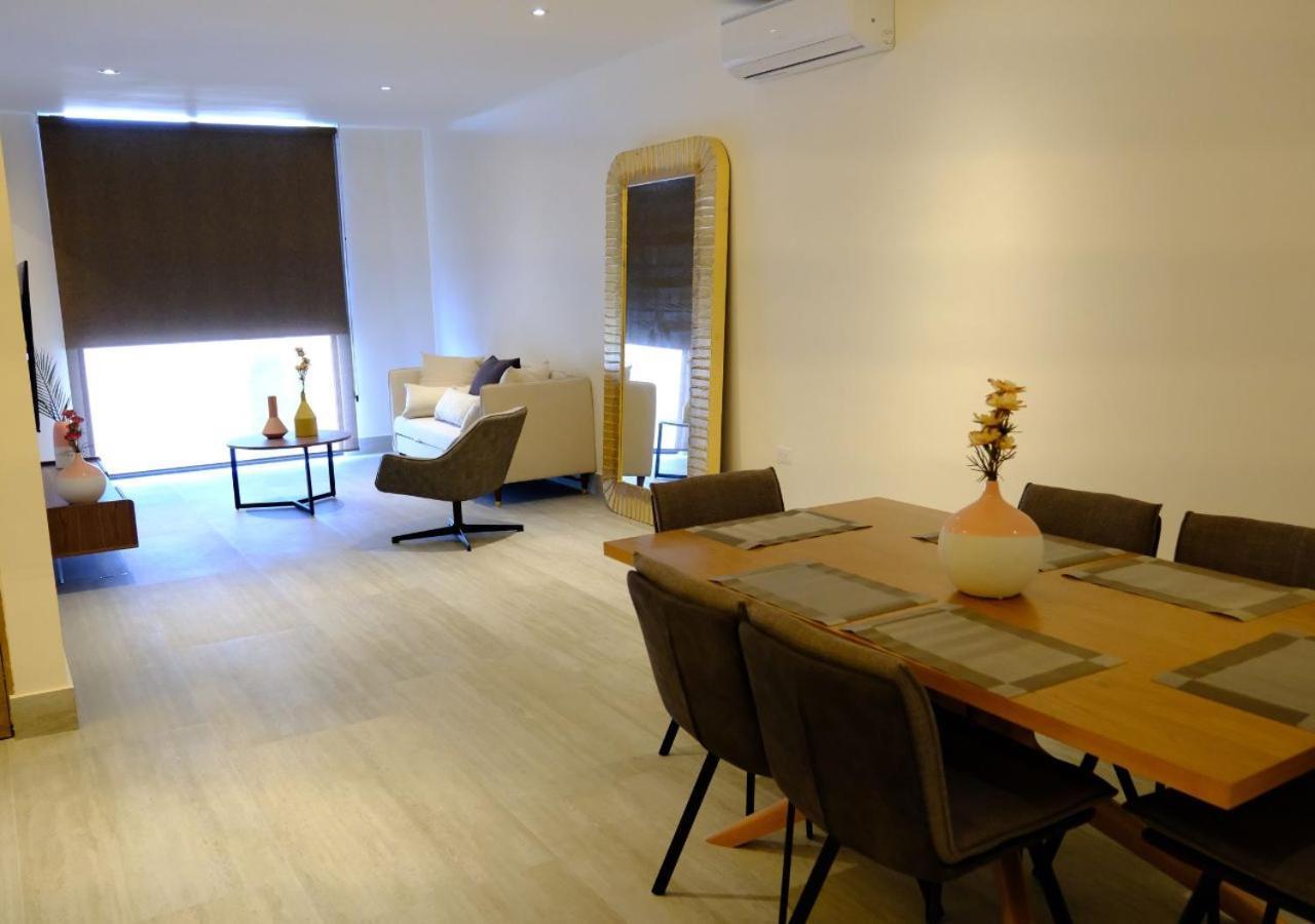 Cumbres Gardens Apartamento