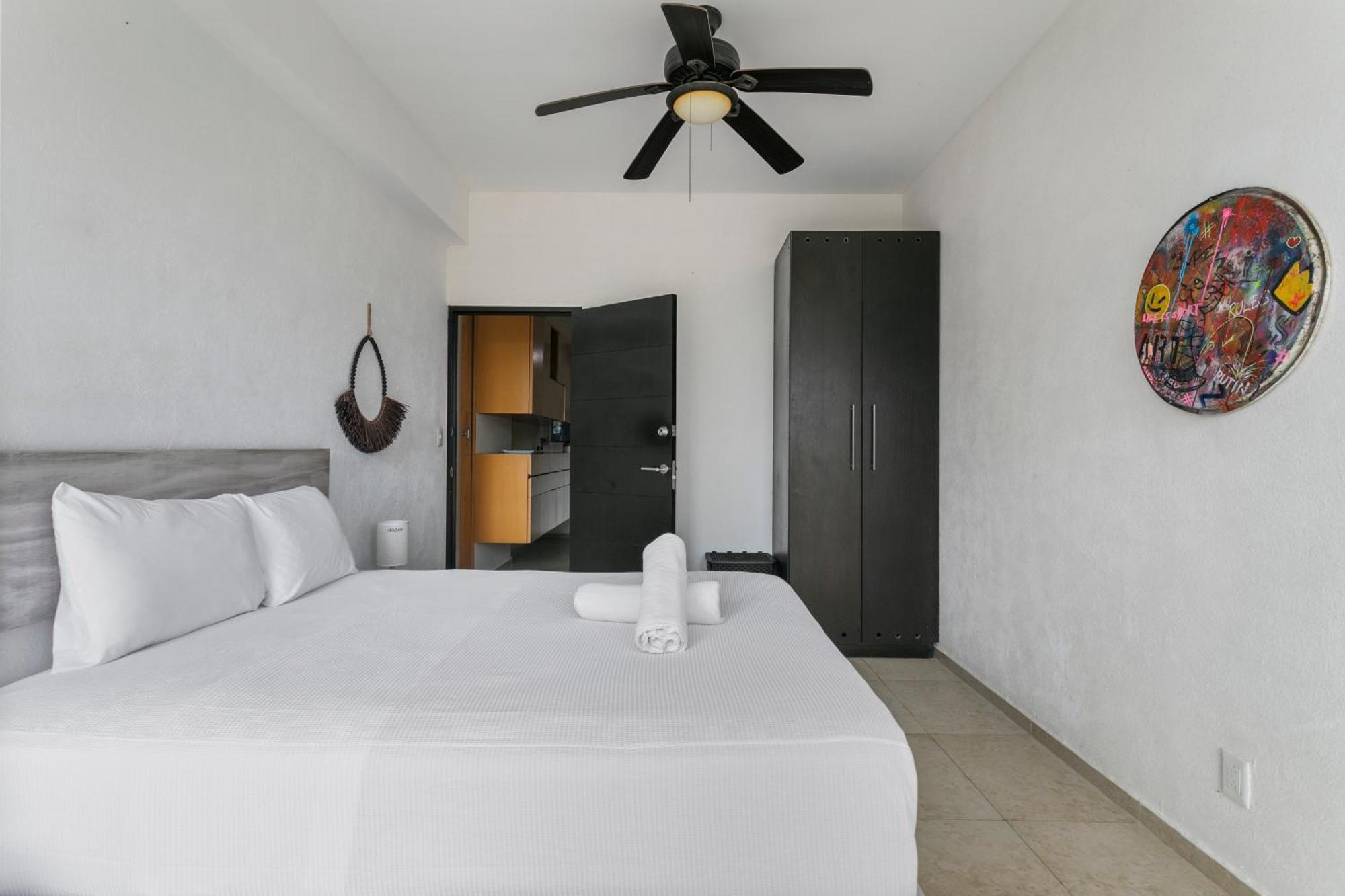 Spacious 3bd With Pool & In Apartamento