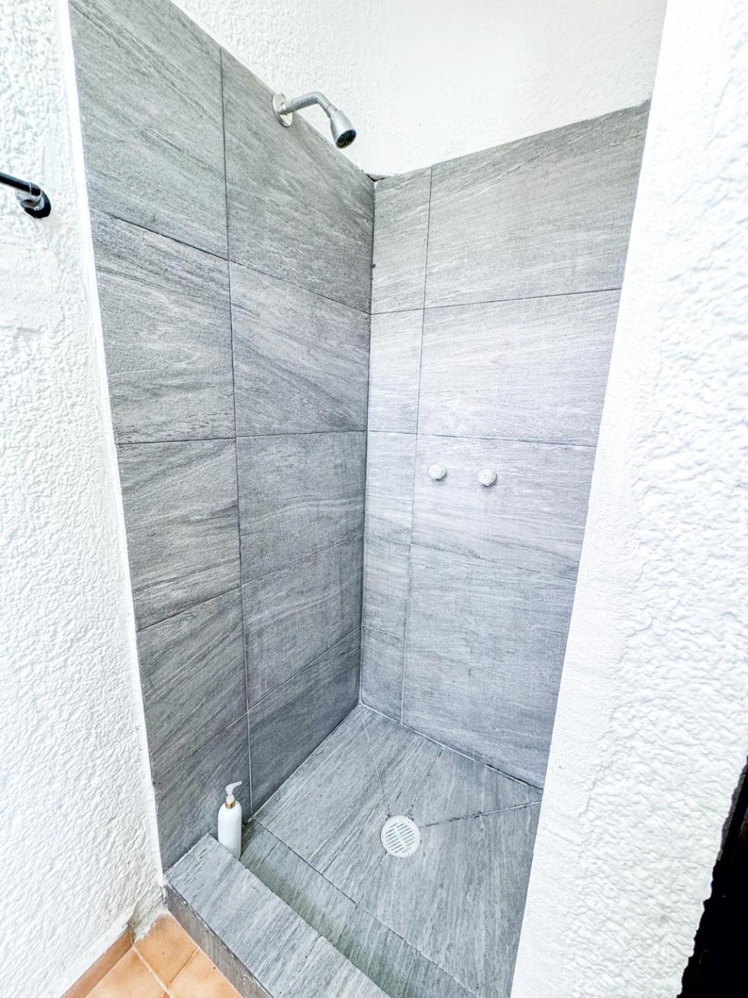 Apartamento W/ Pool & Lagoon View In Zone