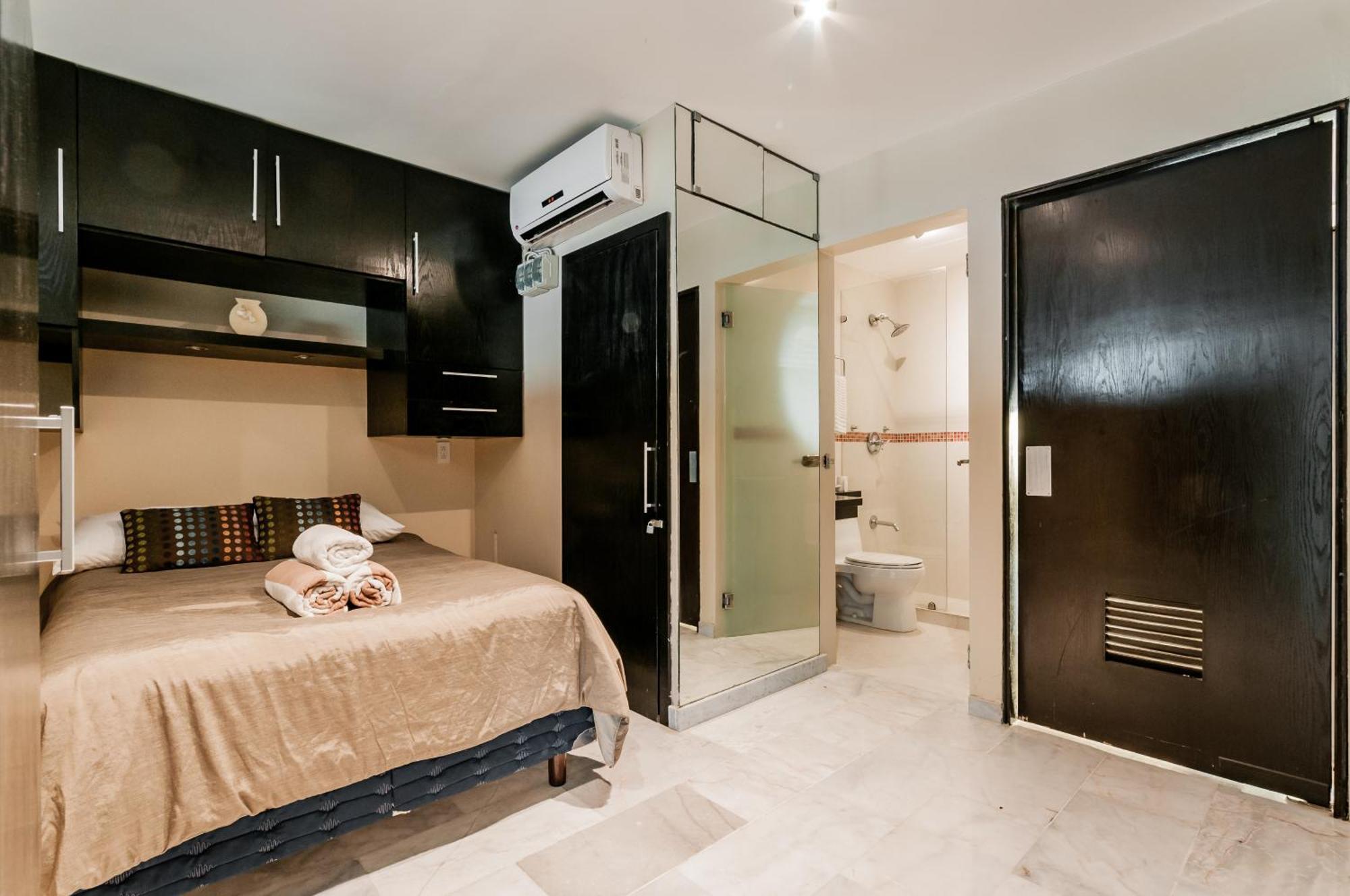 Aparthotel Brisas Beachfront Penthouses 4*
