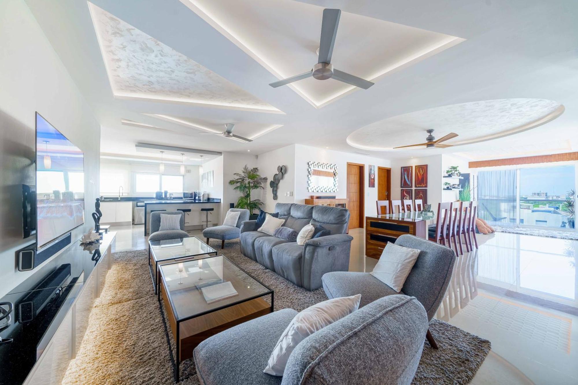 Luxury 4 Bedroom Penthouse With Private Jacuzzi Steps From Hotel Zone Apartamento *