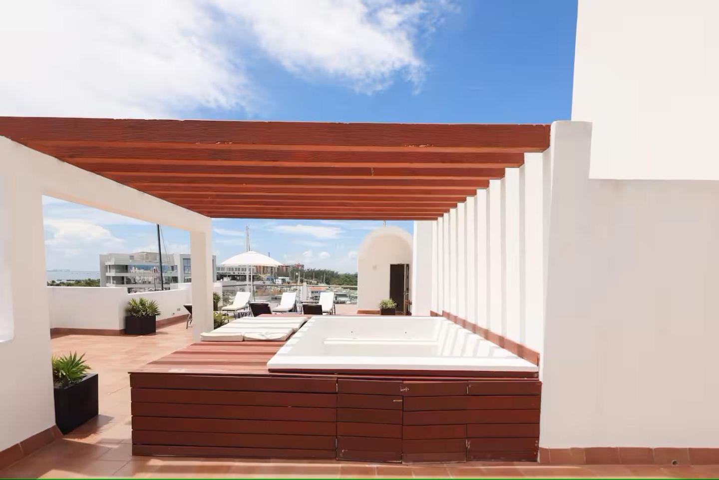 La Amada Residences Private Getaway With Pools & Gym * Cancún