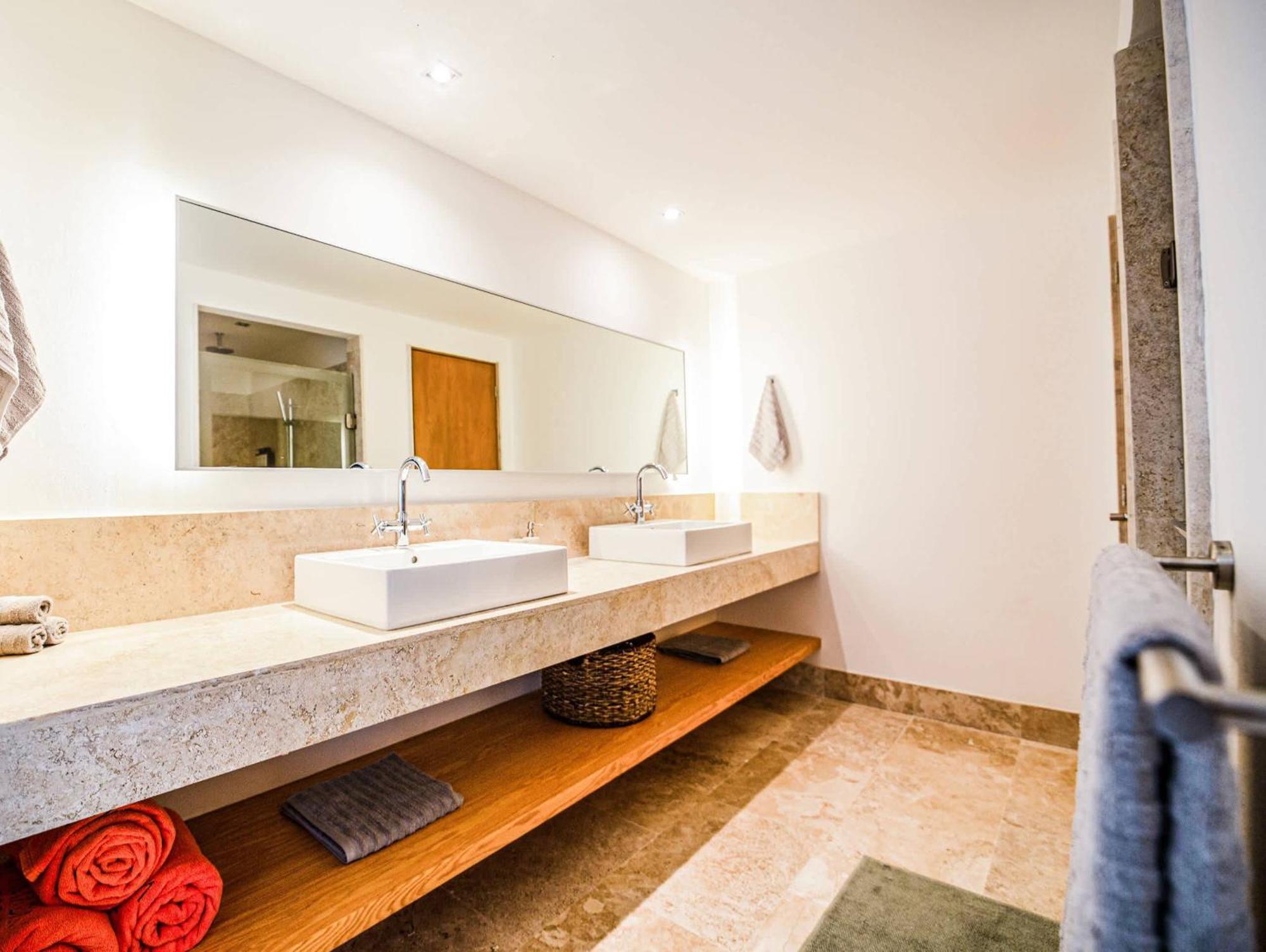 La Amada Residences Private Getaway With Pools & Gym