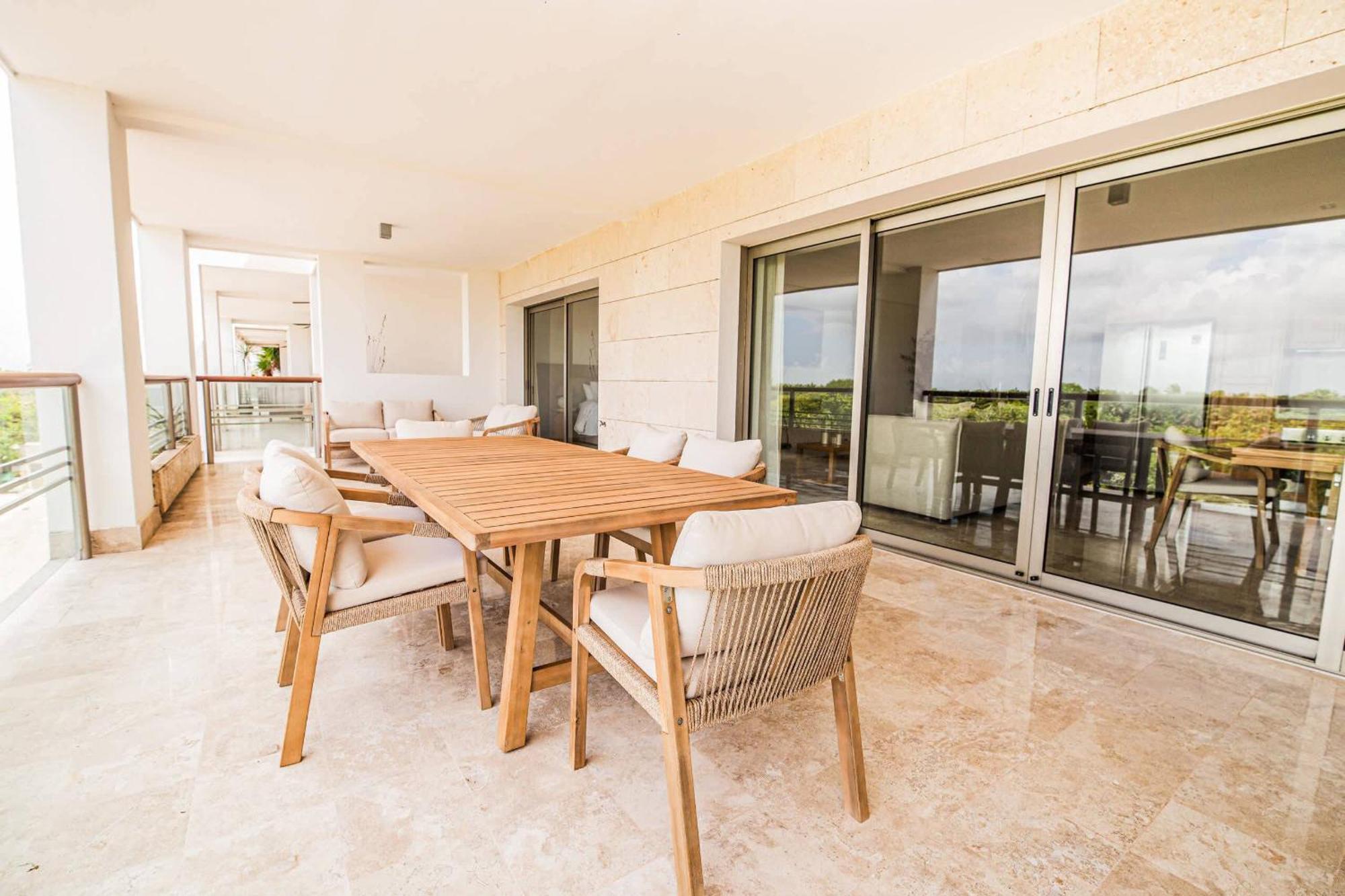 La Amada Residences Private Getaway With Pools & Gym Cancún