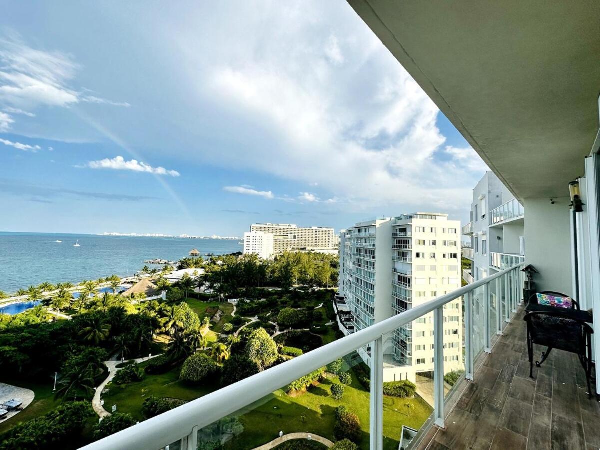 Punta Me Luxury Front & Ocean View In The Location Of * Cancún
