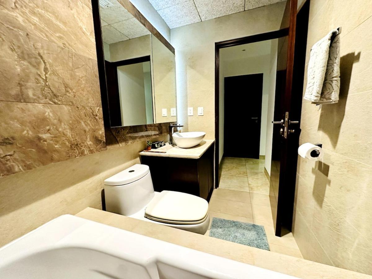 Punta Me Luxury Front & Ocean View In The Location Of *