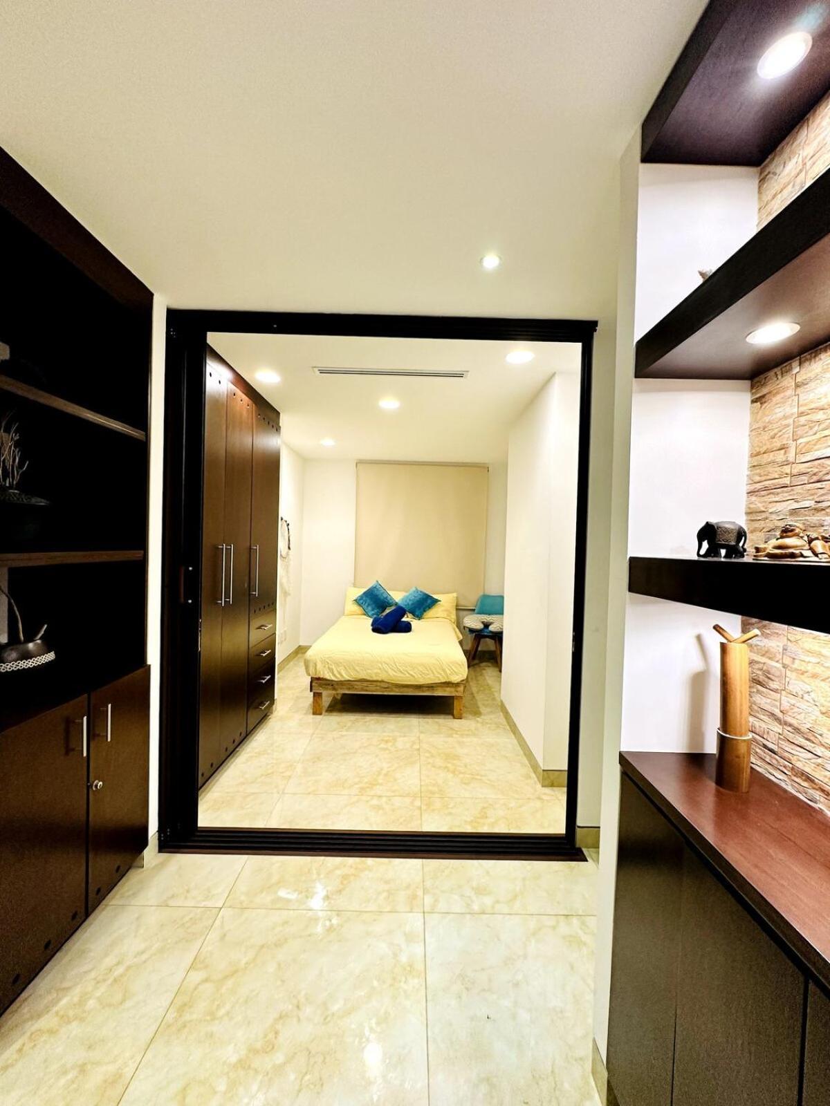 Punta Me Luxury Front & Ocean View In The Location Of