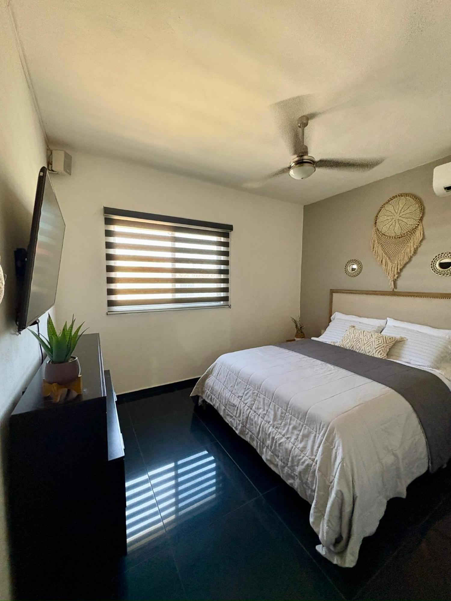 1 Min To Zone Pool Free Parking Apartamento