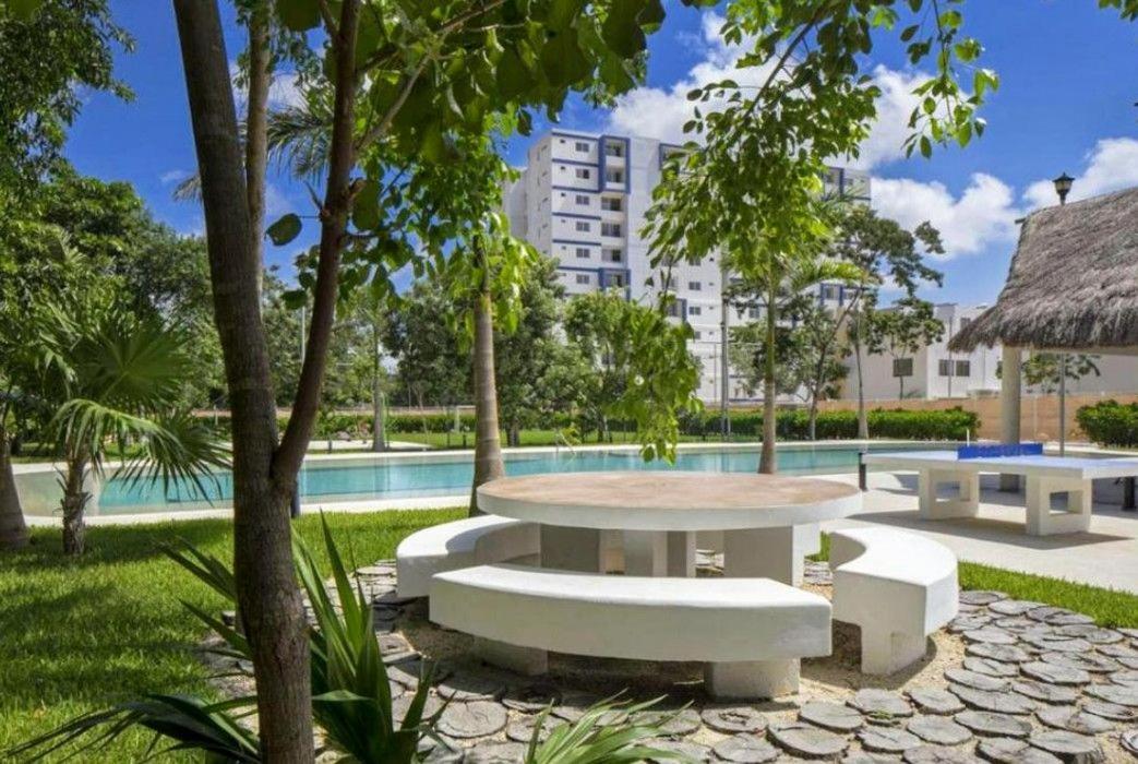 Modern, Downtown Apartment, 2br, 2bth, With Pool