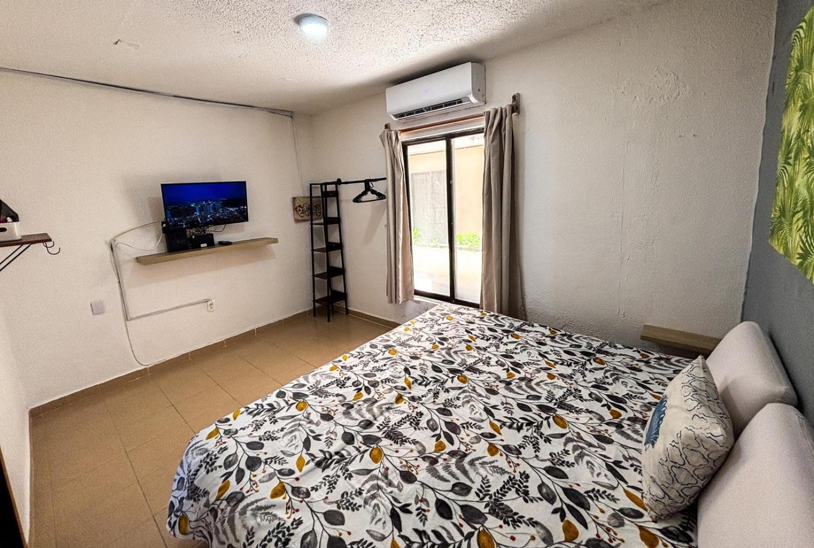 1br In Marlin, Access And Pools *