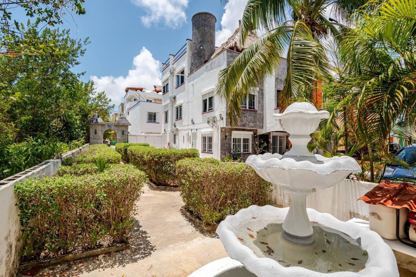 Caribbean In Private Area *