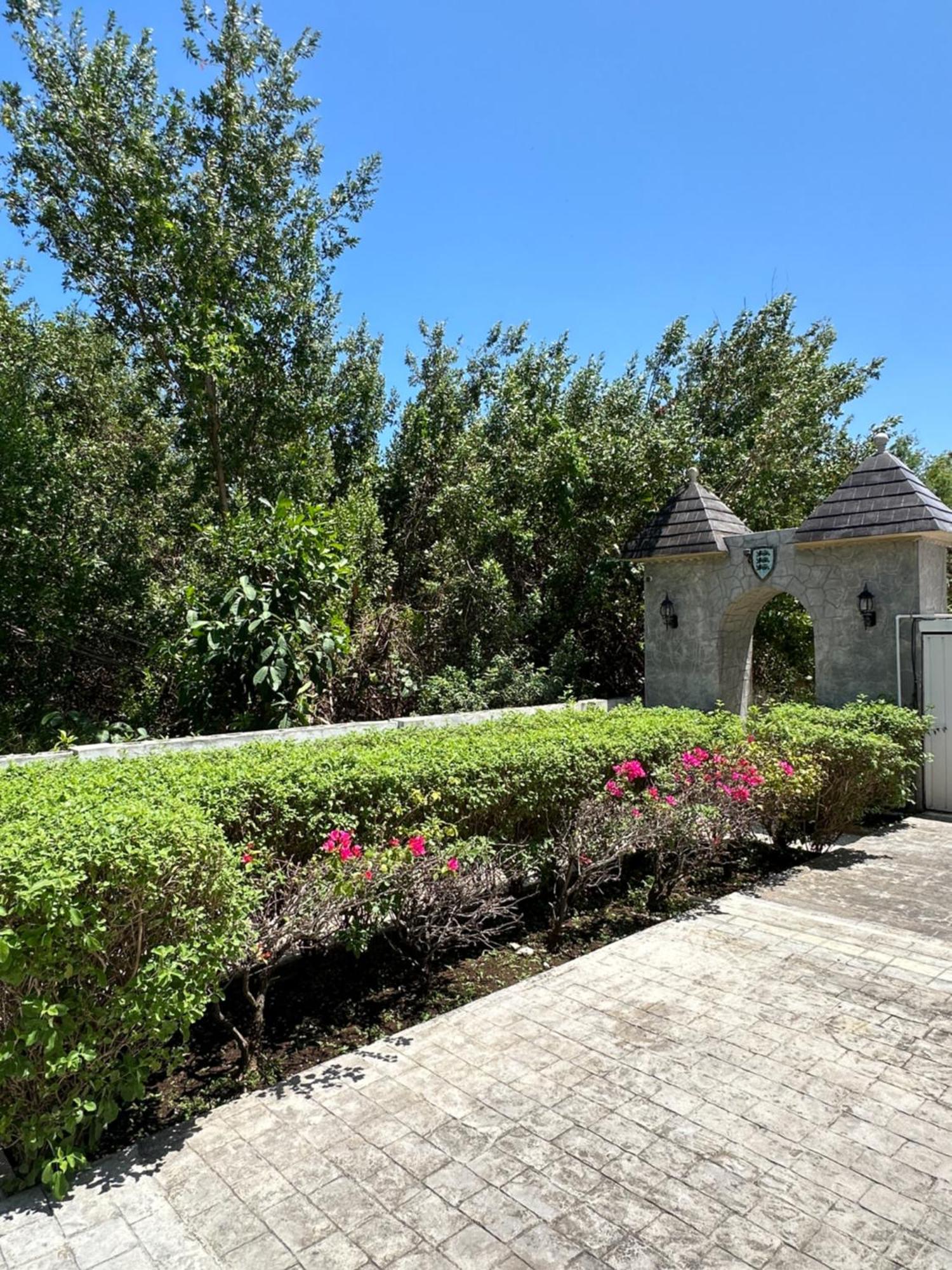 Pensión Caribbean In Private Area *