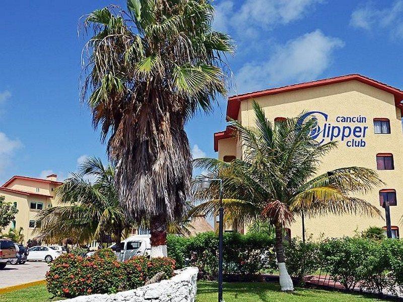 Selina Laguna Zone Hotel Cancún