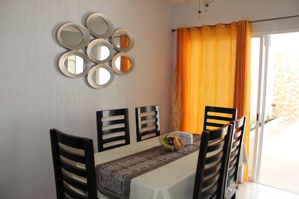 Casa Jardines Del Sur 3 *