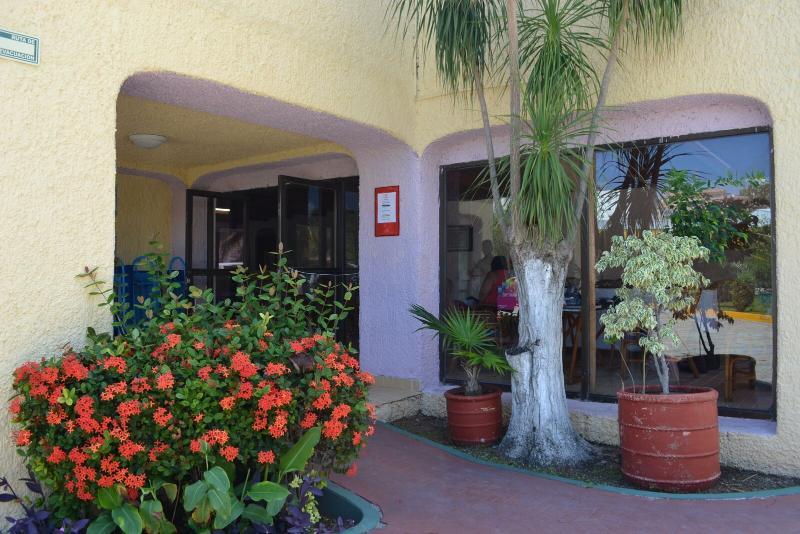 Hotel Selina Laguna Zone 3*