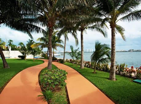 Pure Serenity Luxury Hotel