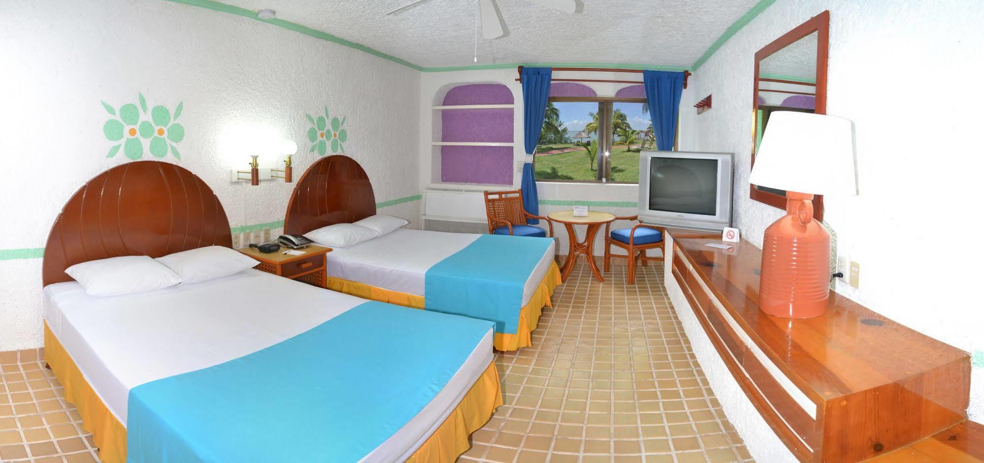 Selina Laguna Zone Hotel