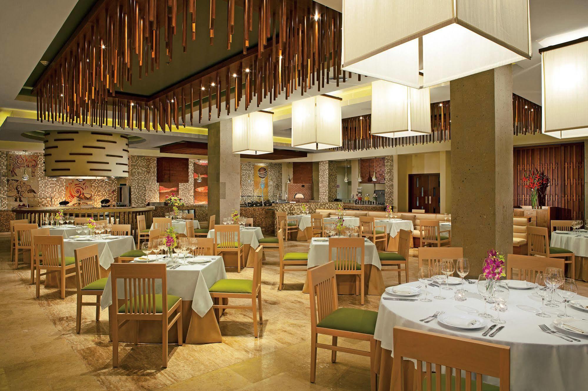 Secrets Playa Mujeres Golf & (adults Only) Resort 5*