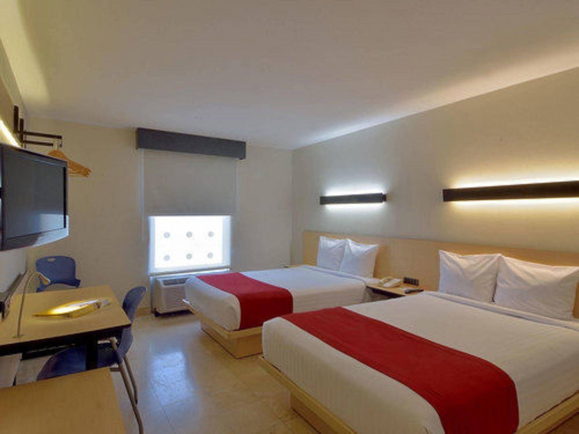 Hotel Express Junior By Marriott 3*