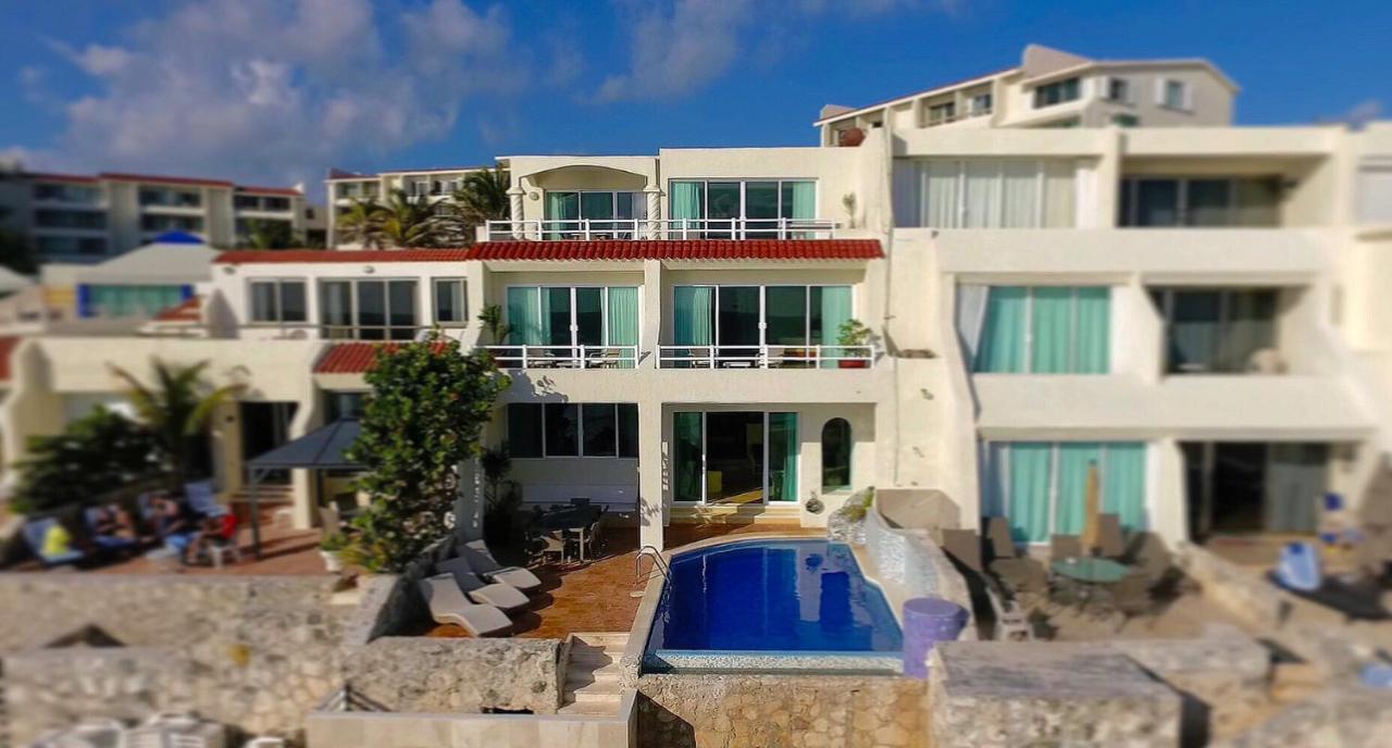 Villa Eight Bedroom Beach House *