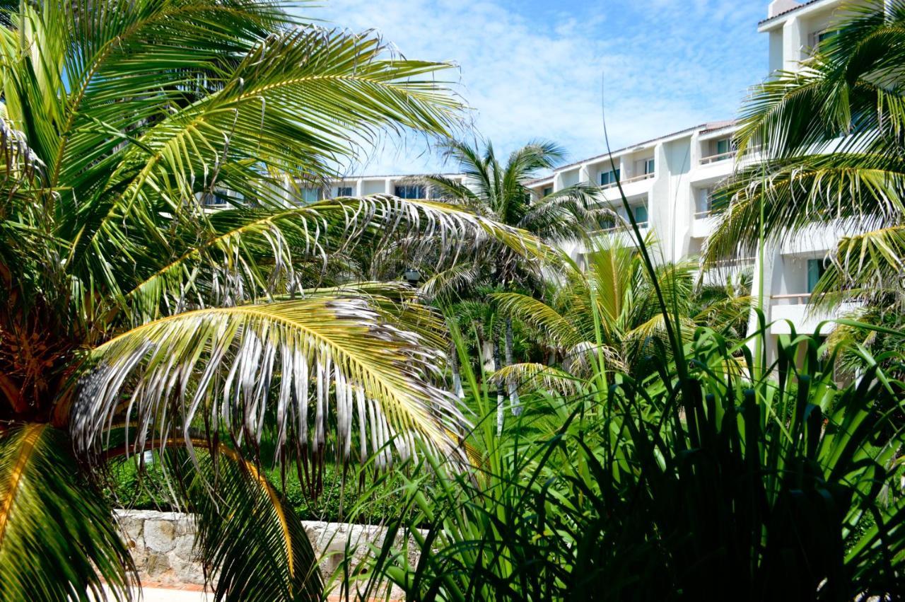 Villa Eight Bedroom Beach House *