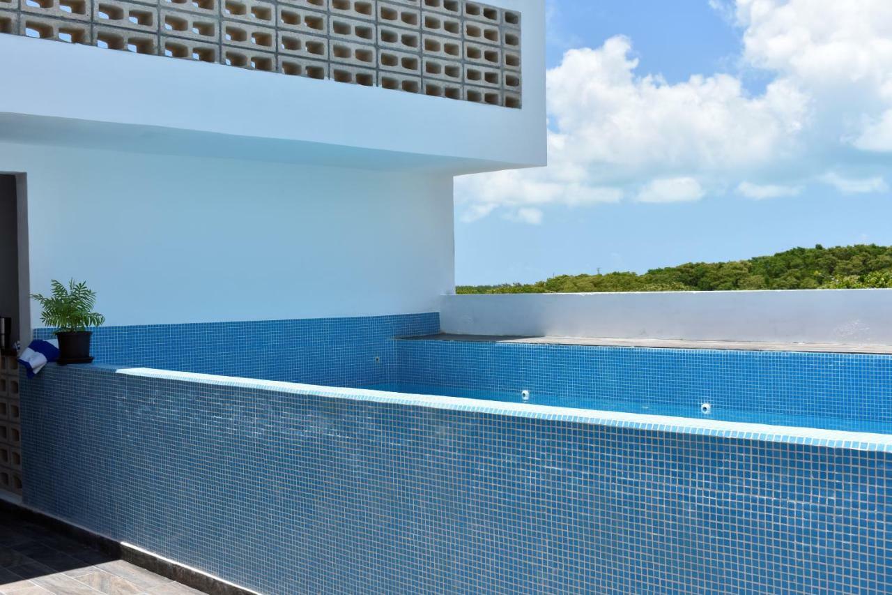Bahari Hotel Cancún