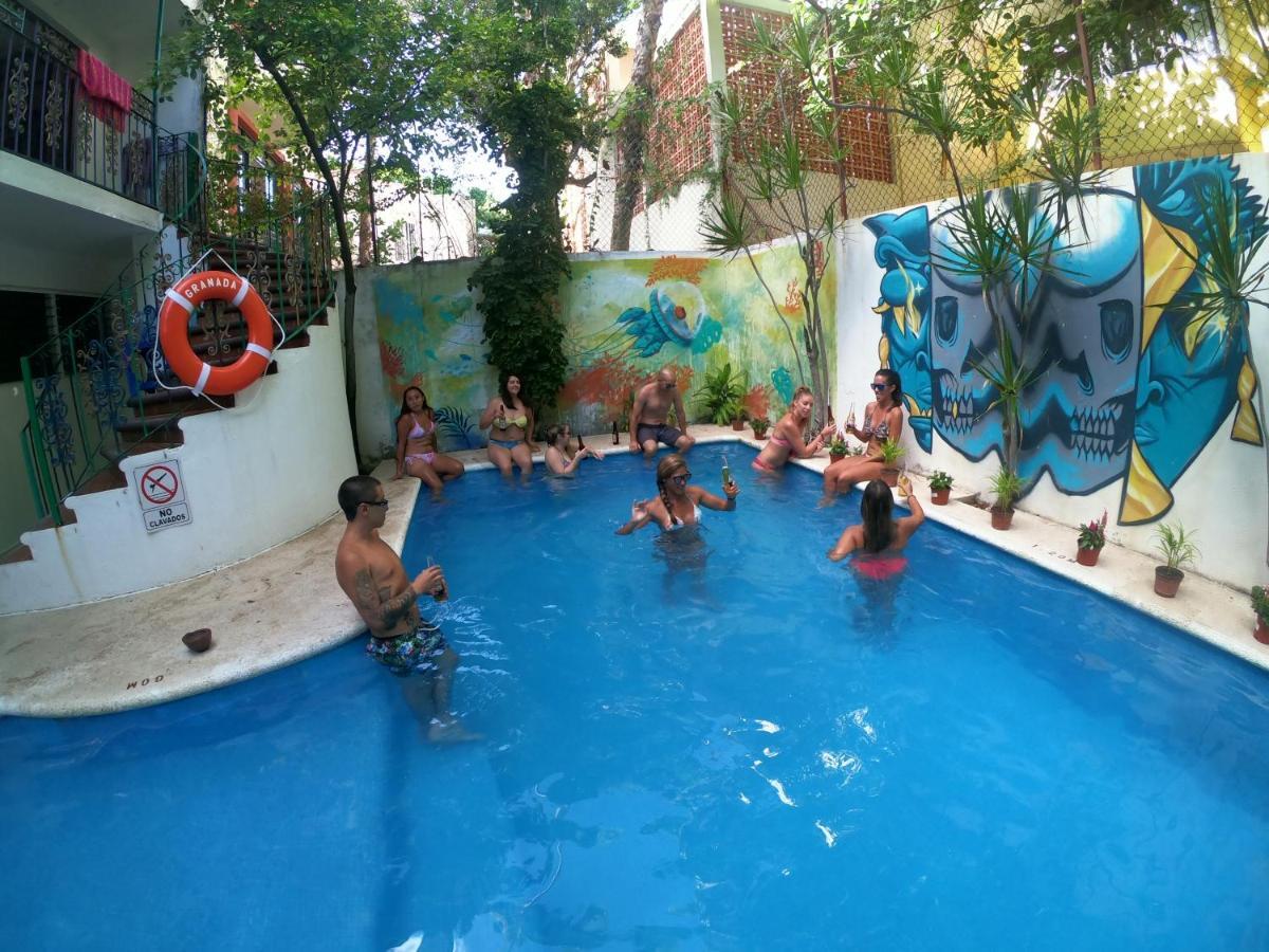 Granada 6 Hostal