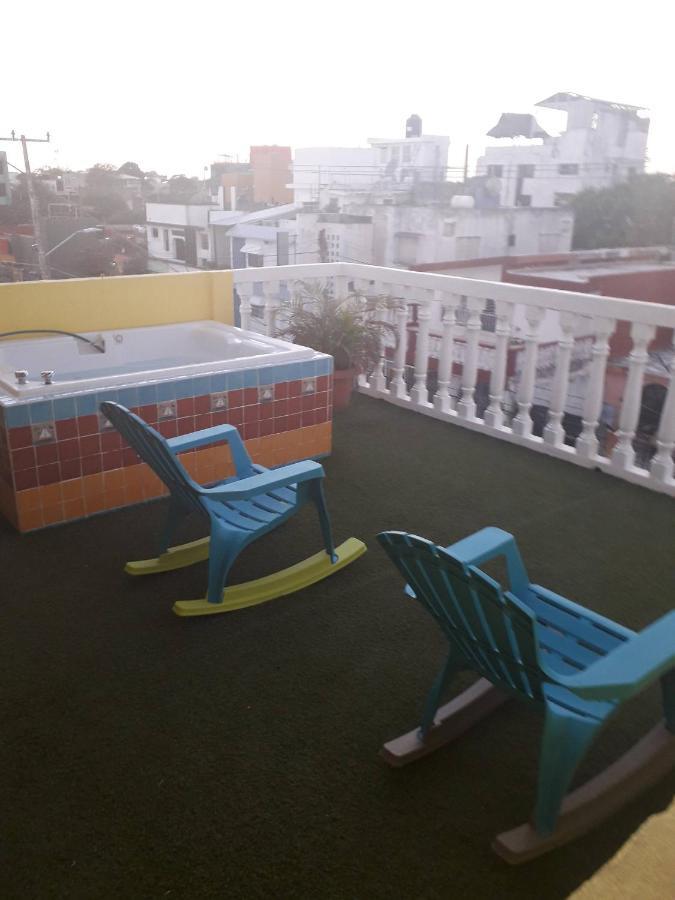 4 Terrace Tub Pensión