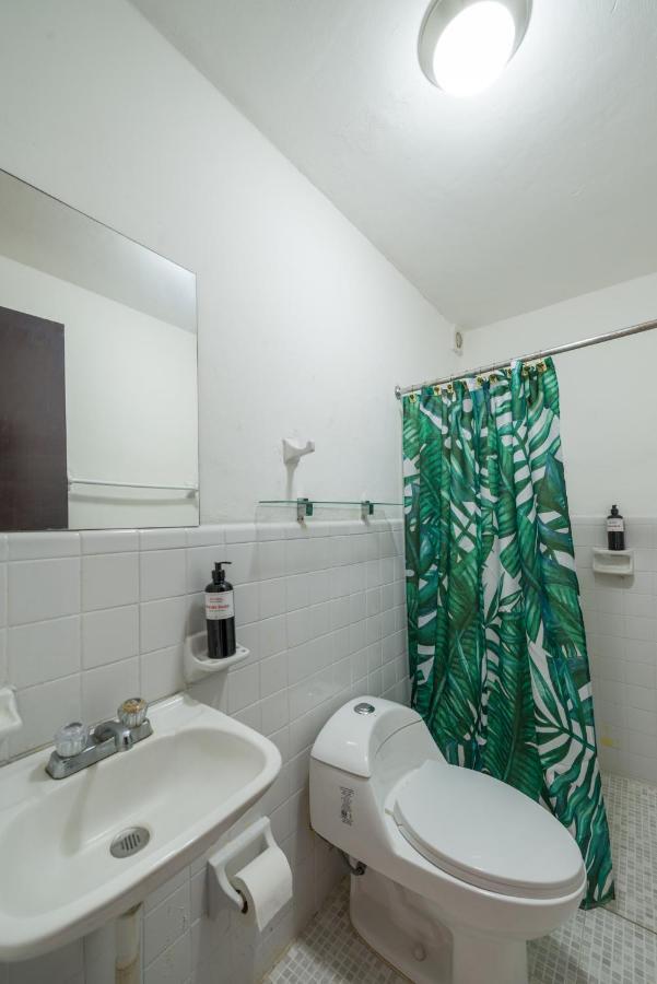 Casa Tropical Guest house