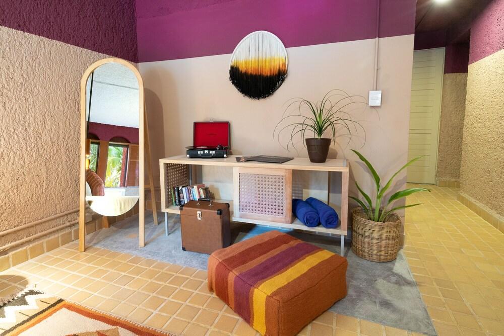 Hotel Selina Laguna Zone