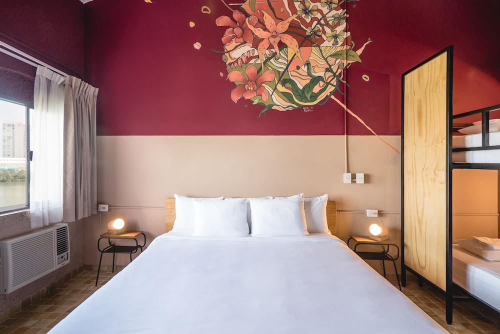 Selina Laguna Zone Hotel