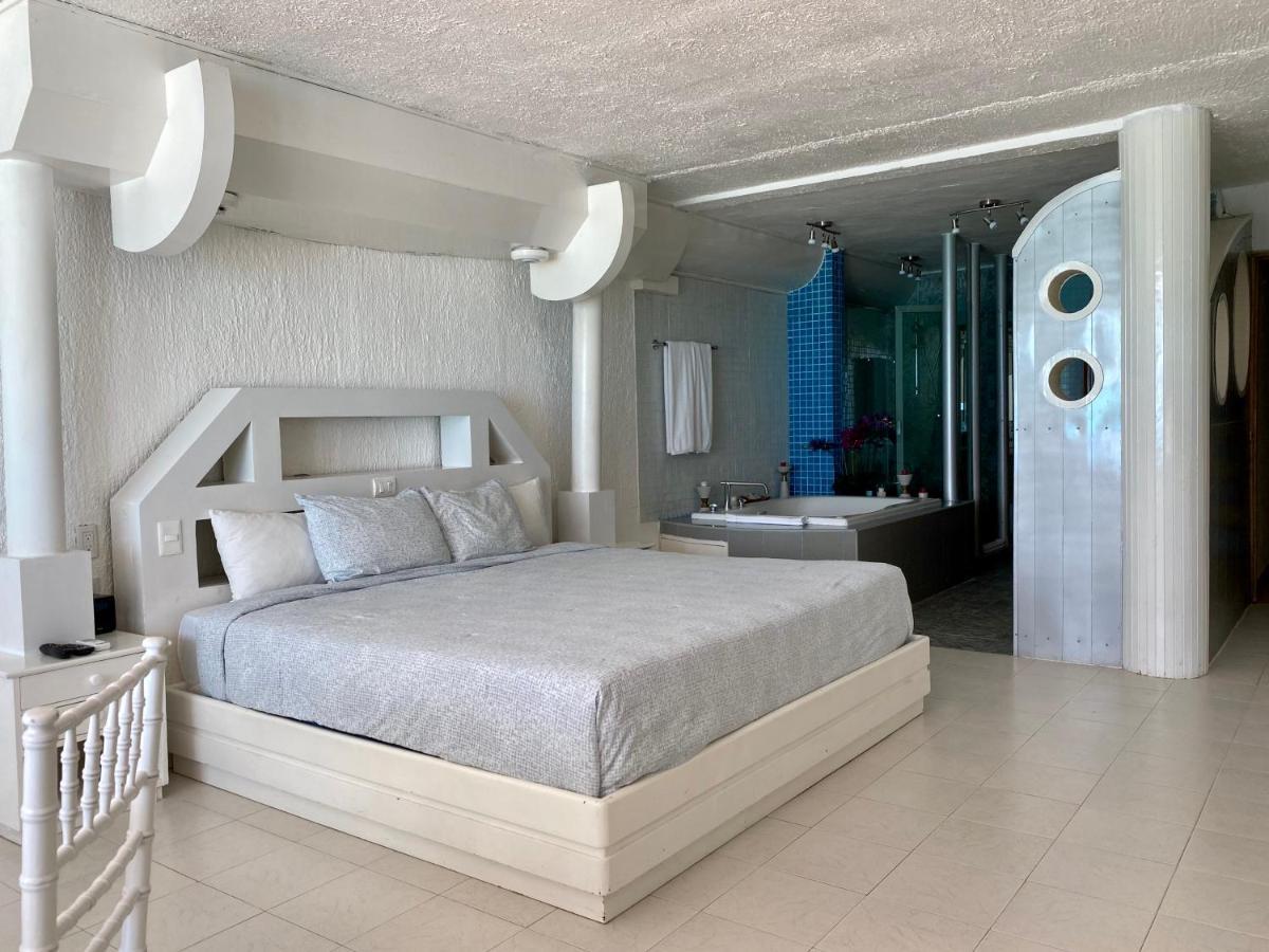 Eight Bedroom Beach House *