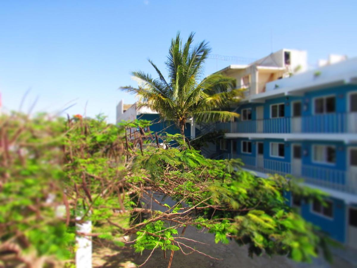 Blue Coconut Hotel 2*