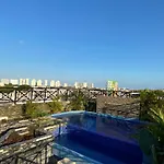 Hotel Suites La Roca