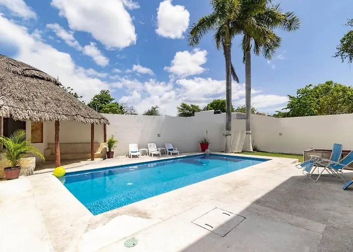 Tropicale, Non-Smoking Studios