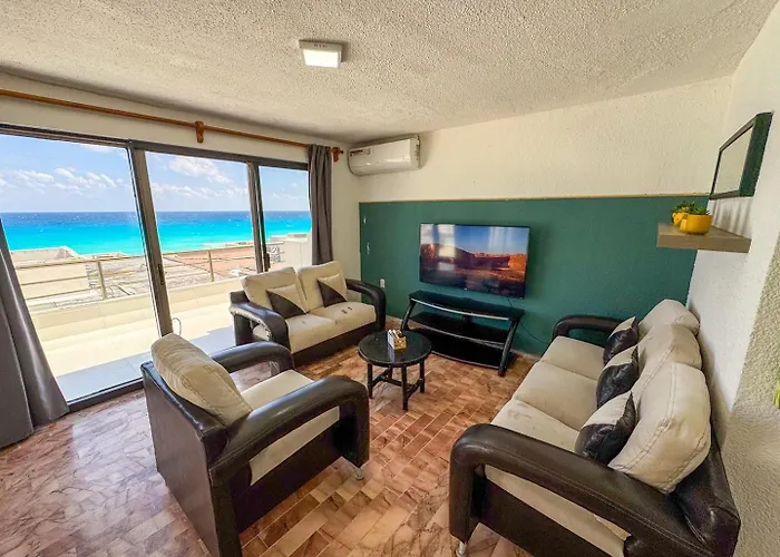 Spacious 2-Story, 4 Bedrooms, Ocean View Balcony