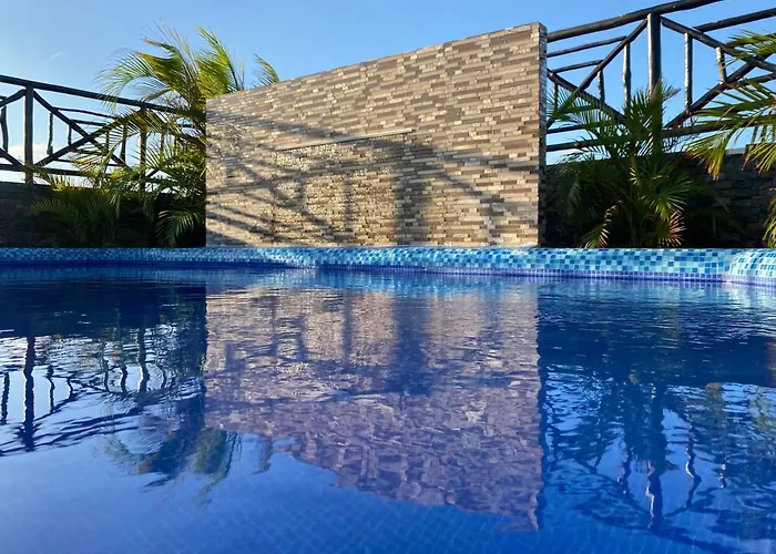 Hotel Suites La Roca