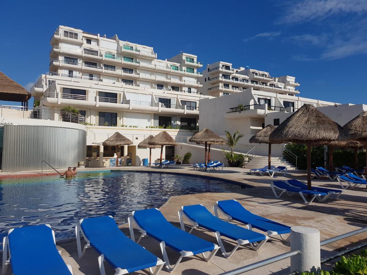 Cancun! Departamento Familiar Sobre La Playa!! Cancún