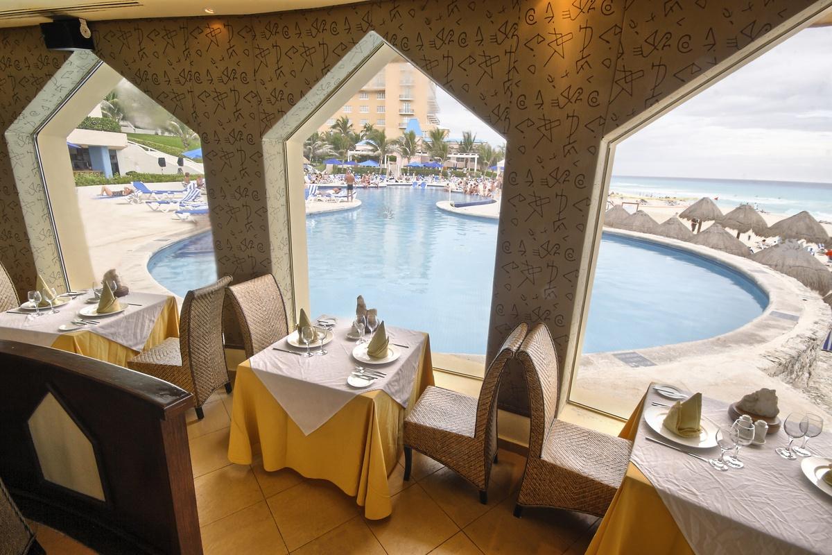 Golden Parnassus Hotel