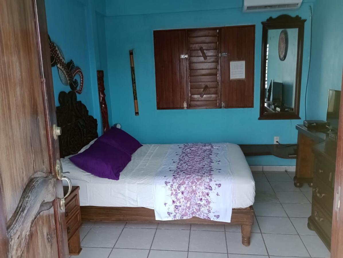 Cancun Guest House *