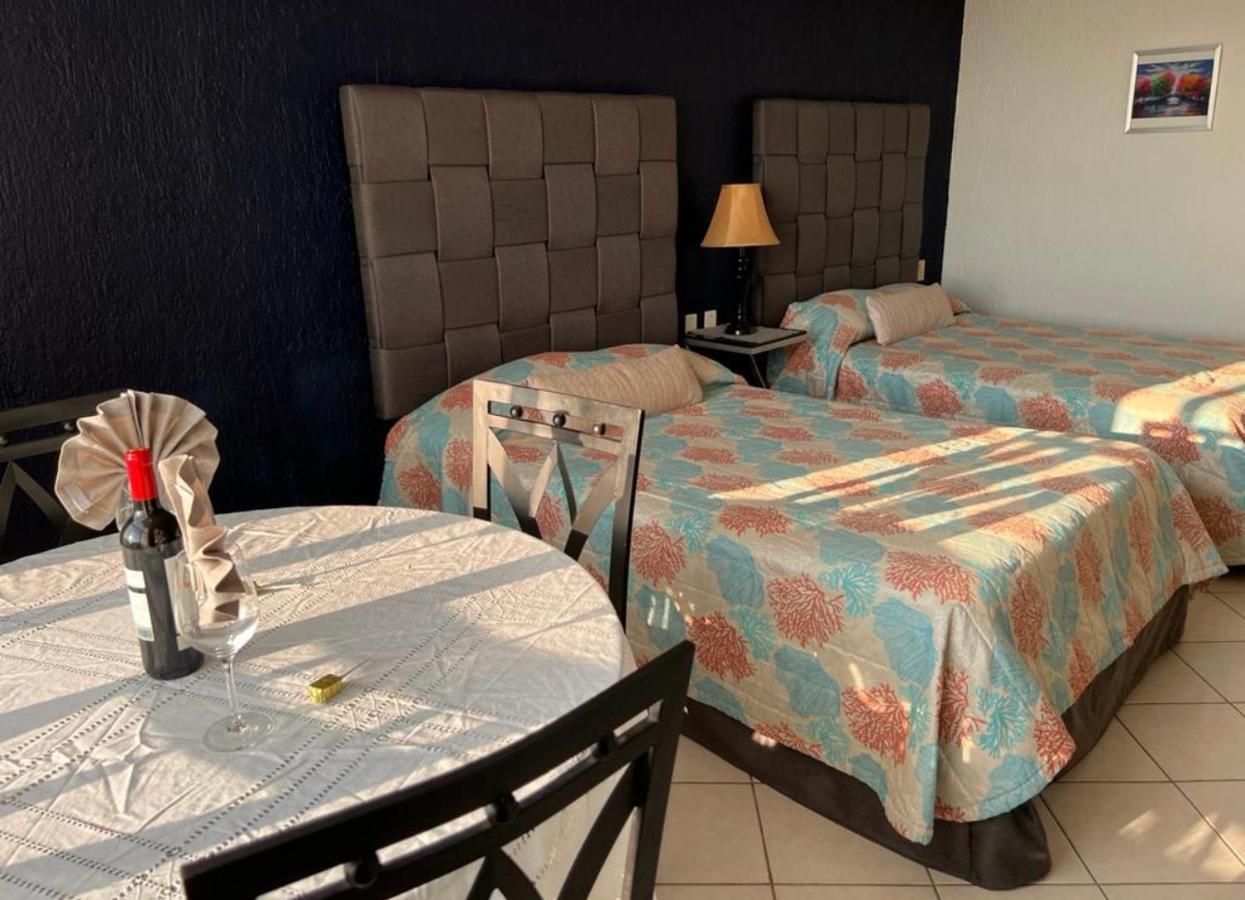 Solymar Apartment *