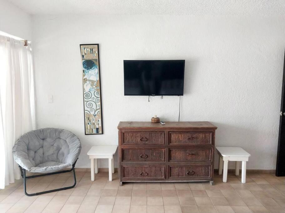 Apartment In Zone!