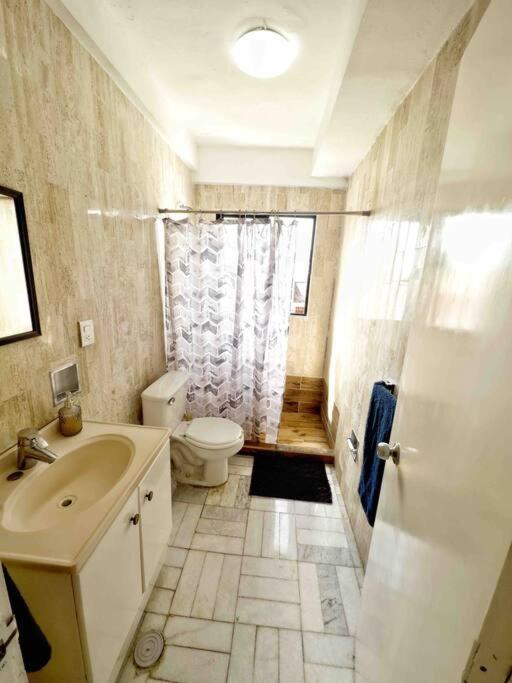 Boho Chic 1bd In Downtown, 4pax